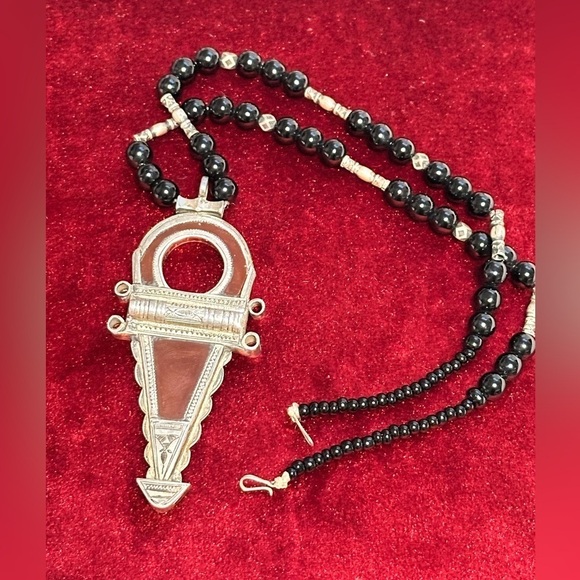 North Africa Sterling Silver 66g Red Carnelian Tuareg Necklace 10’ 20th c. 0551 - Picture 1 of 16